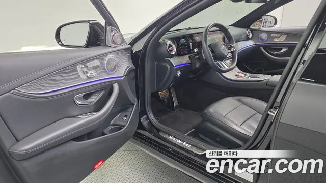 Mercedes-Benz E-Класс 2023 thumb 10