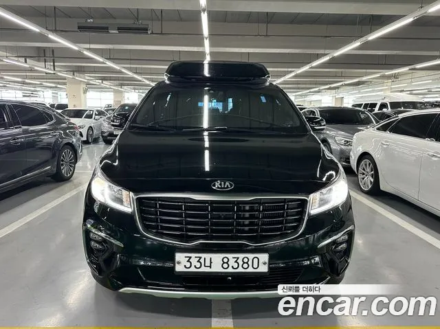 Kia Carnival 2017 thumb 2