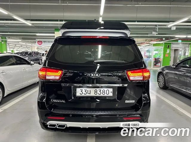 Kia Carnival 2017 thumb 5