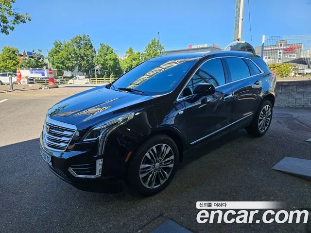 Cadillac XT5 2019 thumb 2