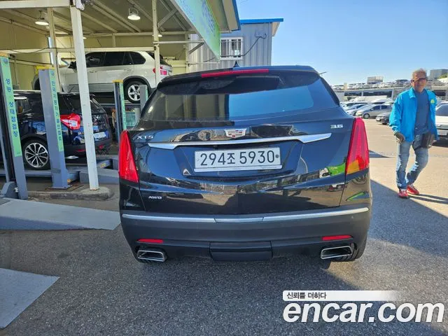 Cadillac XT5 2019 thumb 3