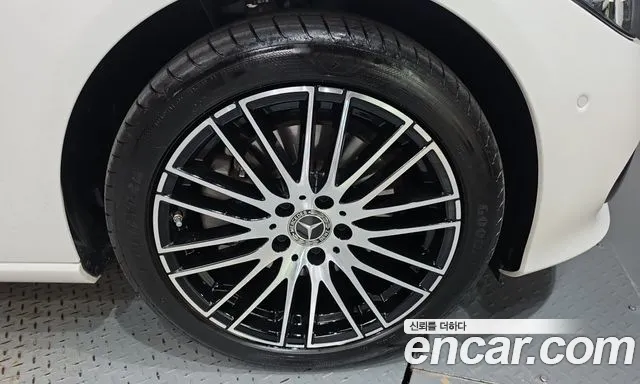 Mercedes-Benz C-Класс 2025 thumb 4