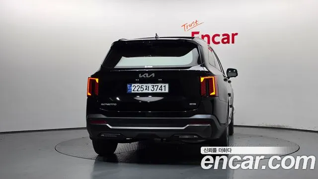 Kia Sorento 2024 thumb 4