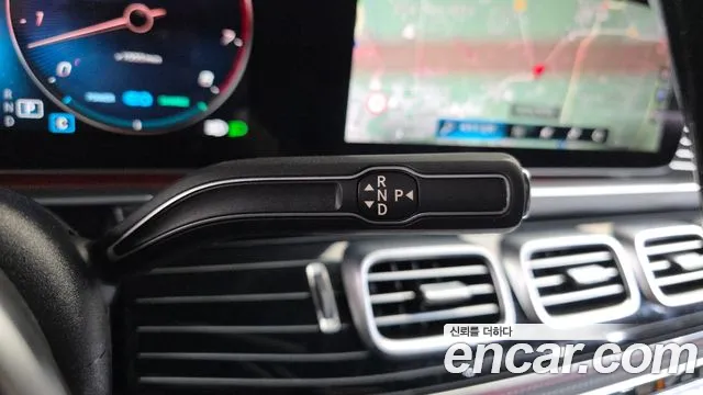 Mercedes-Benz GLS 2022 thumb 9