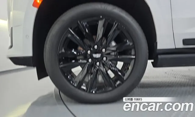 Cadillac Escalade 2024 thumb 4