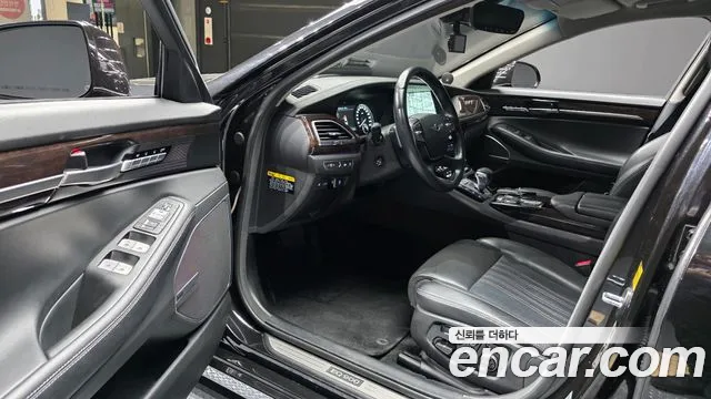 Genesis G90 2018 thumb 10