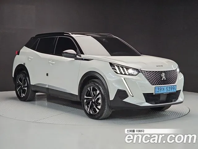 Peugeot 2008 2023 thumb 2