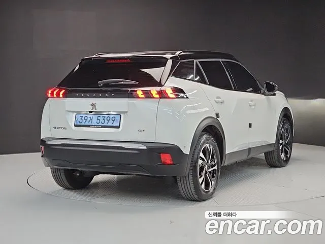 Peugeot 2008 2023 thumb 3
