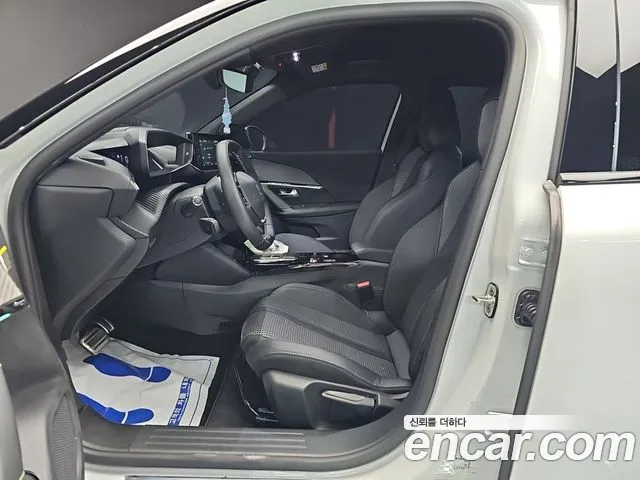 Peugeot 2008 2023 thumb 10
