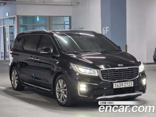 Kia Carnival 2019 thumb 2