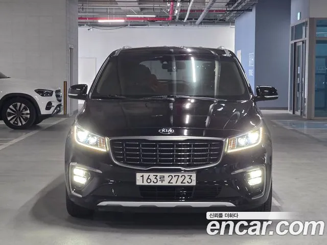 Kia Carnival 2019 thumb 3