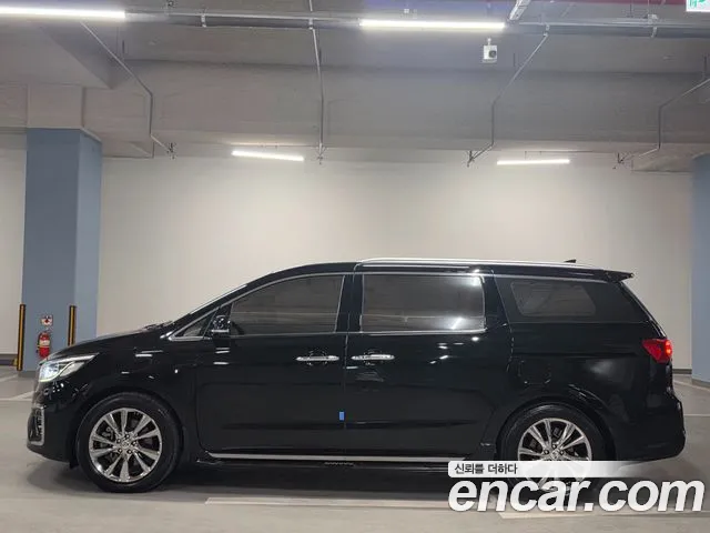 Kia Carnival 2019 thumb 11