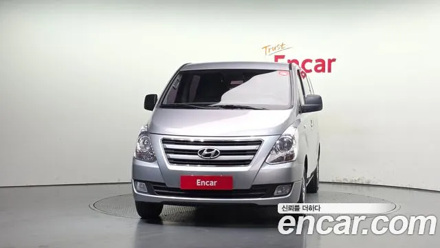 Hyundai Starex 2017 thumb 3