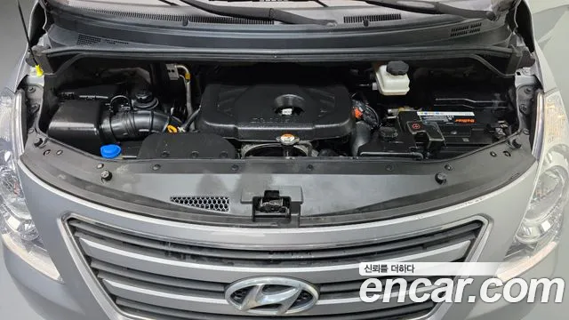 Hyundai Starex 2017 thumb 6