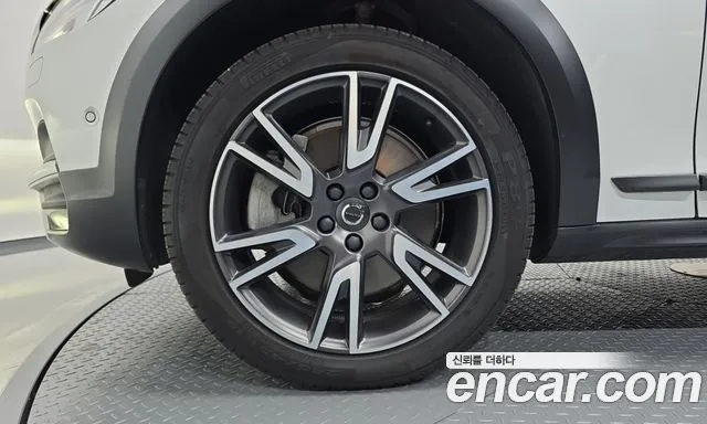Volvo V90 2019 thumb 4