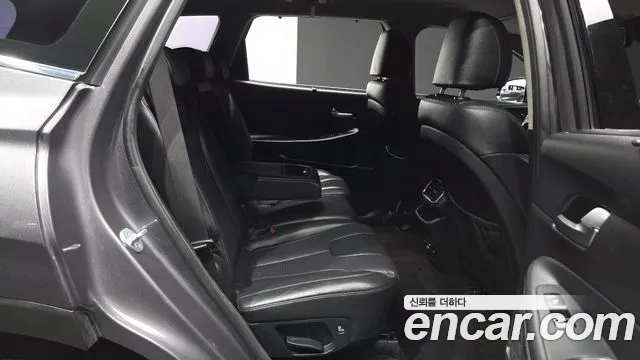 Hyundai Santa Fe 2018 thumb 12