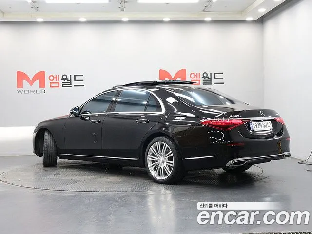 Mercedes-Benz S-Класс 2023 thumb 2