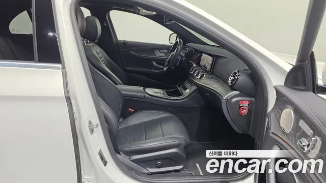 Mercedes-Benz E-Класс 2021 thumb 11