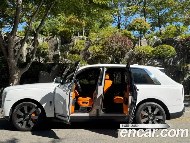 Rolls-Royce Cullinan 2024 thumb 4