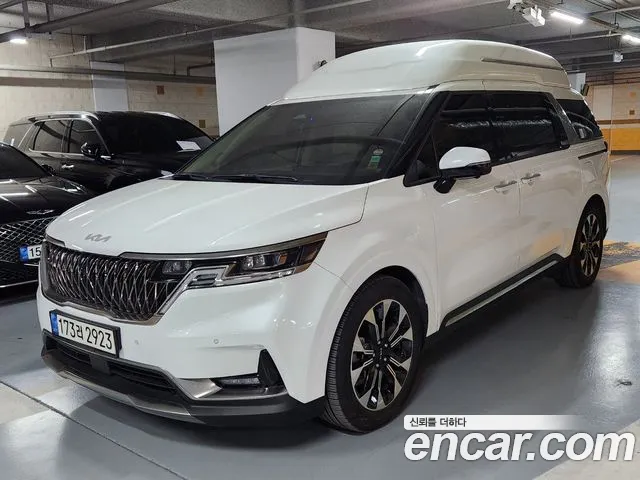 Kia Carnival 2022 thumb 2