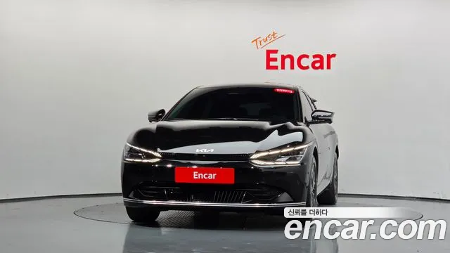 Kia EV6 2023 thumb 2