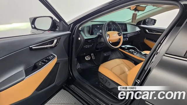 Kia EV6 2023 thumb 9