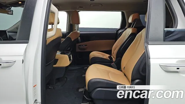 Kia Carnival 2022 thumb 12