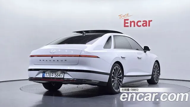 Hyundai Grandeur 2023 thumb 2