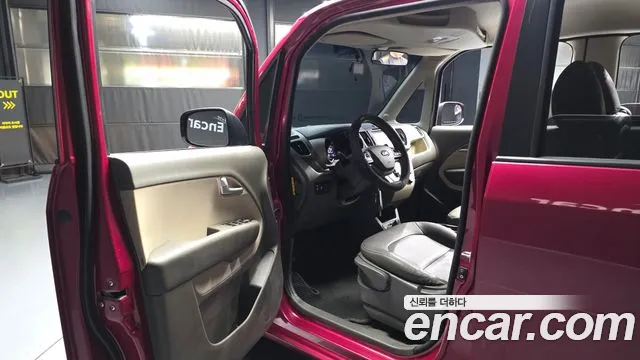 Kia Ray 2013 thumb 10