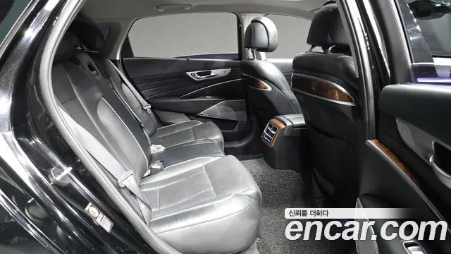 Kia K9 2018 thumb 12