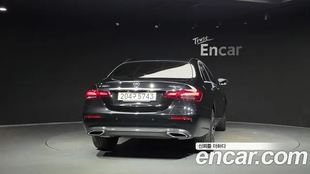 Mercedes-Benz E-Класс 2021 thumb 4