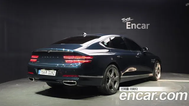 Genesis G80 2022 thumb 2