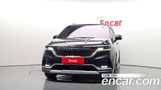 Kia Carnival 2023 thumb 3
