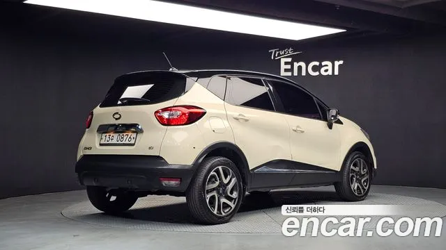 Renault-KoreaSamsung Captur 2016 thumb 2