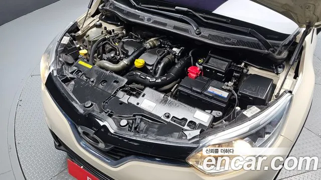 Renault-KoreaSamsung Captur 2016 thumb 6