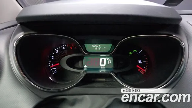 Renault-KoreaSamsung Captur 2016 thumb 8