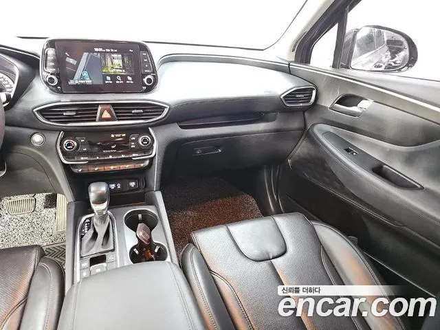 Hyundai Santa Fe 2018 thumb 10
