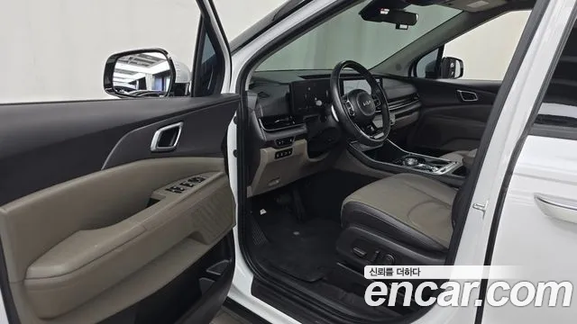 Kia Carnival 2024 thumb 10