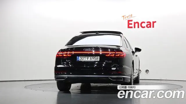 Audi A8 2020 thumb 4