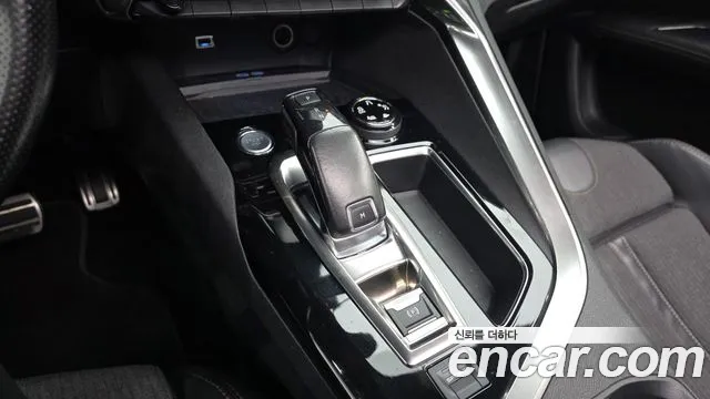 Peugeot 3008 2017 thumb 9