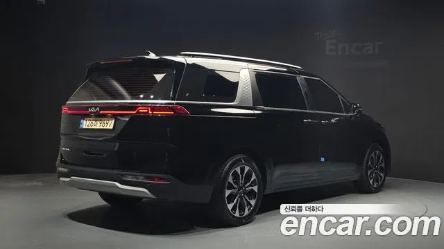 Kia Carnival 2022 thumb 2