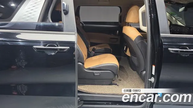 Kia Carnival 2022 thumb 12