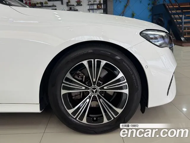 Mercedes-Benz E-Класс 2025 thumb 5
