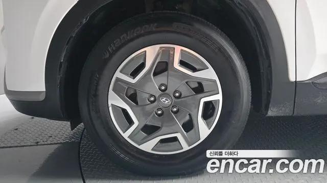 Hyundai Santa Fe 2023 thumb 5