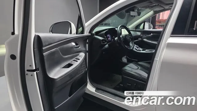 Hyundai Santa Fe 2023 thumb 10