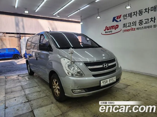 Hyundai Starex 2011 thumb 3