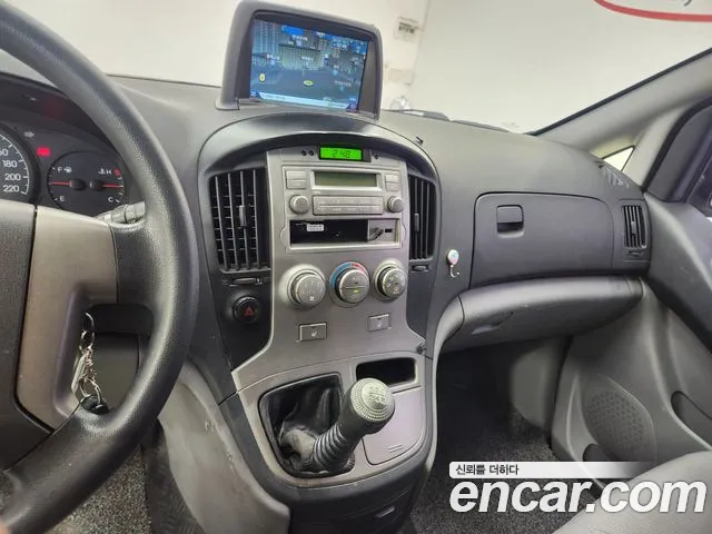 Hyundai Starex 2011 thumb 7