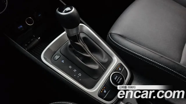 Hyundai Venue 2023 thumb 9