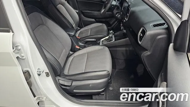 Hyundai Venue 2023 thumb 12