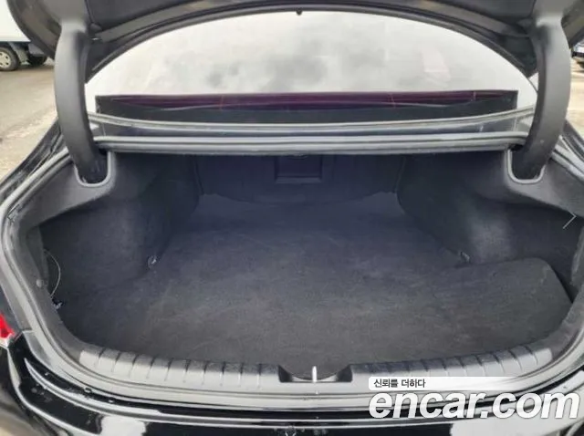 Hyundai Grandeur 2017 thumb 6